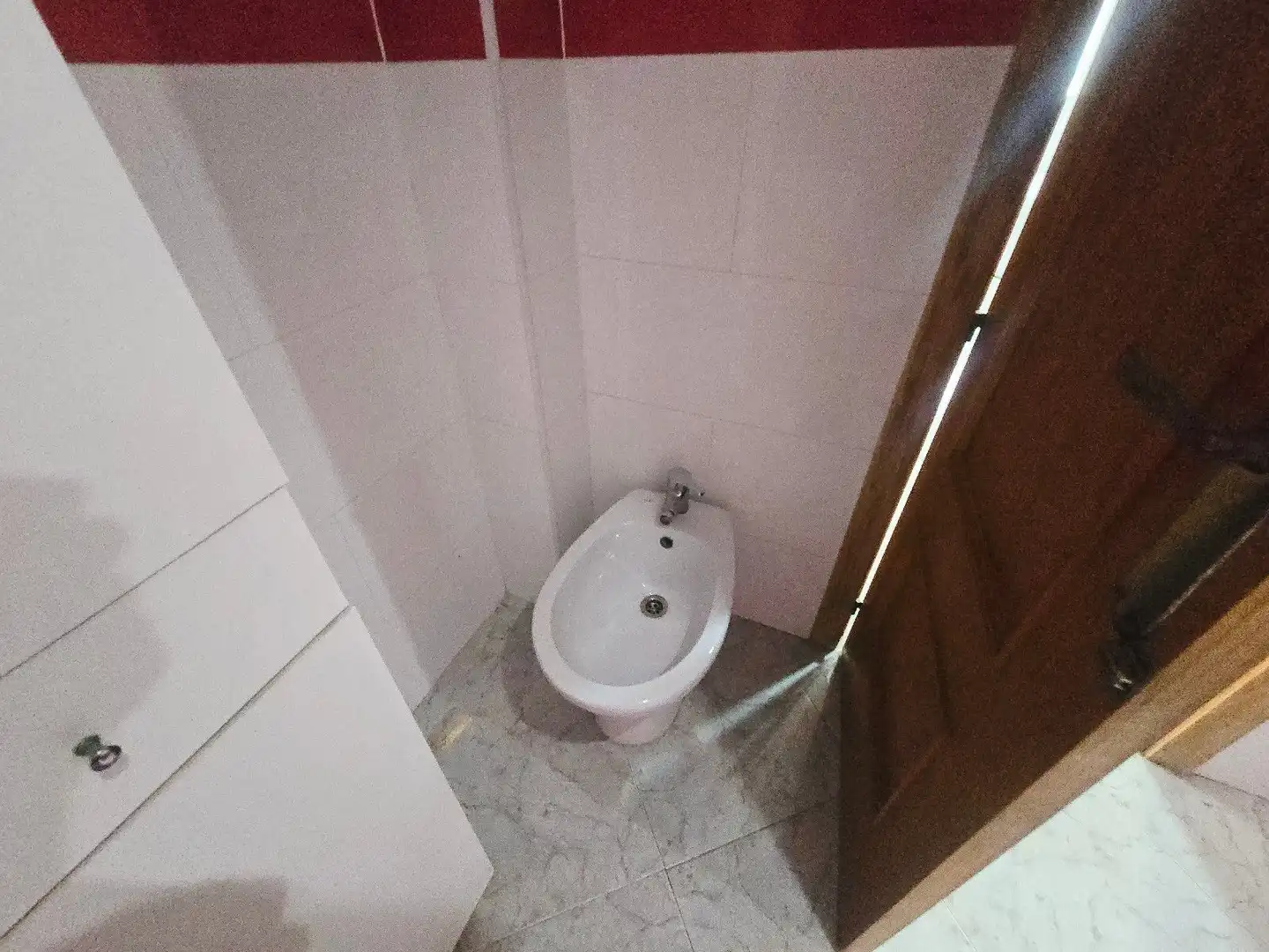 Baño de Piso en venta en Garrucha con Aire acondicionado, Terraza y Piscina