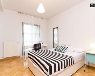 Bedroom of Flat to share in  Madrid Capital  with Air Conditioner, Heating and Terrace