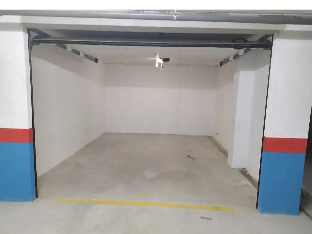 Parkplatz von Garage zur Miete in Fuengirola