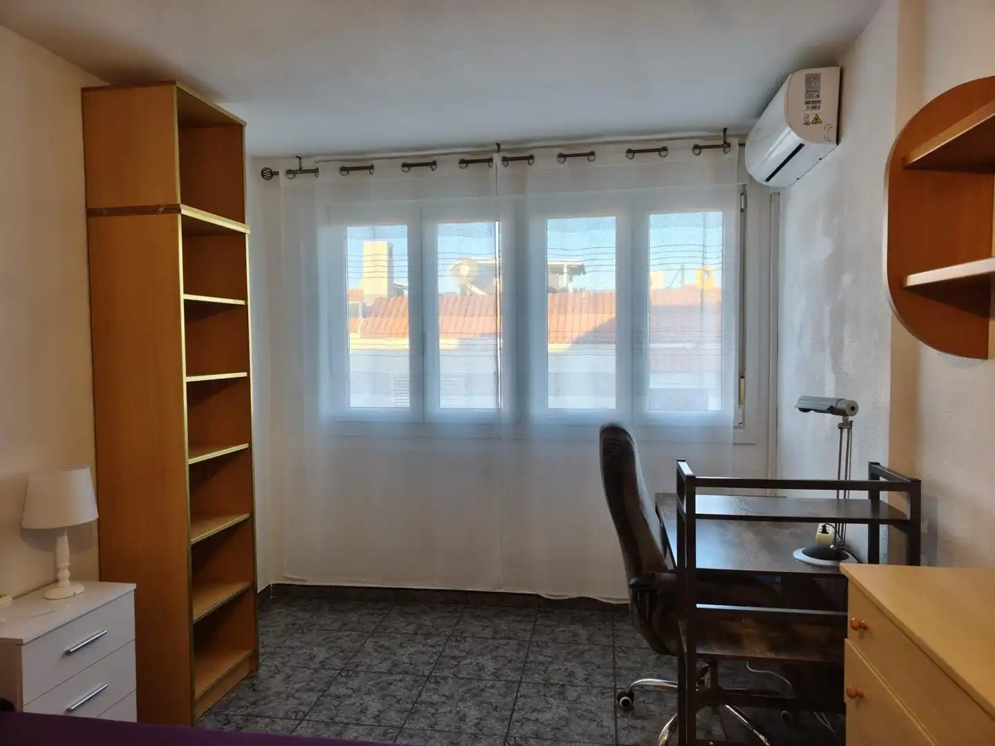 Bedroom of Flat for share in Costacabana - Loma Cabrera