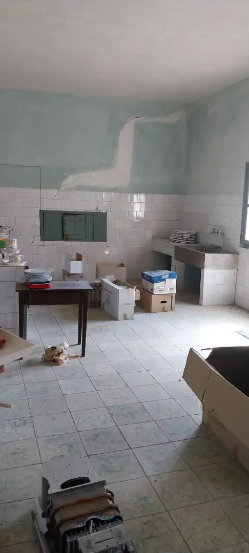 Cocina de Edificio en venta en Pastrana con Alarma