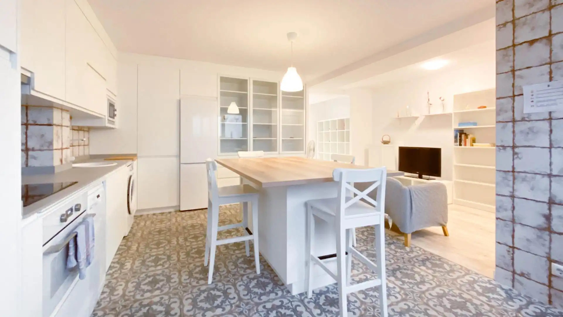 Küche von Erdgeschoss zur Miete in Santander mit Heizung, Terrasse und Möbliert