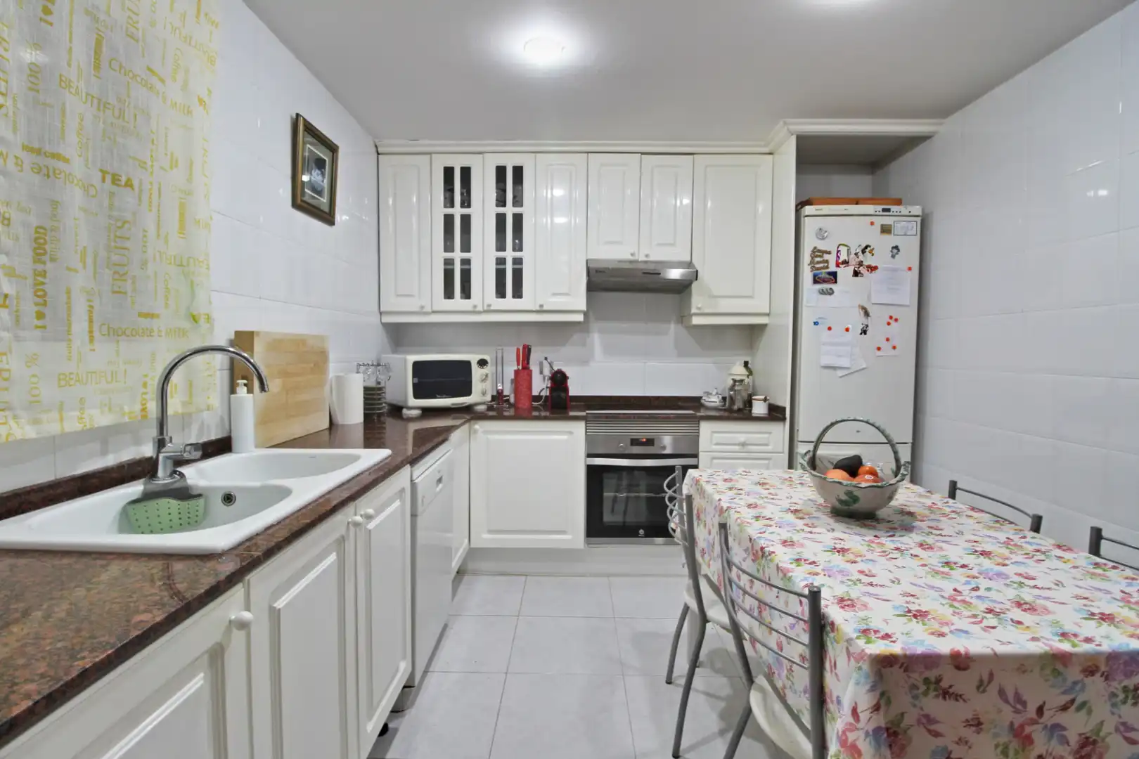 Cocina de Piso en venta en L'Hospitalet de Llobregat con Aire acondicionado, Calefacción y Amueblado