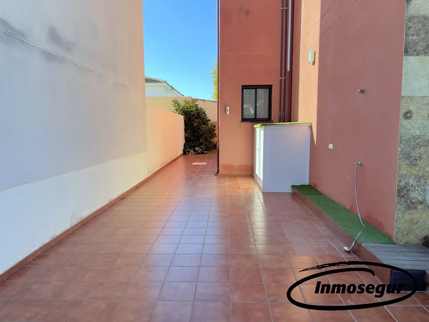 Vista exterior de Casa o xalet en venda en Cambrils amb Aire condicionat, Calefacció i Jardí privat