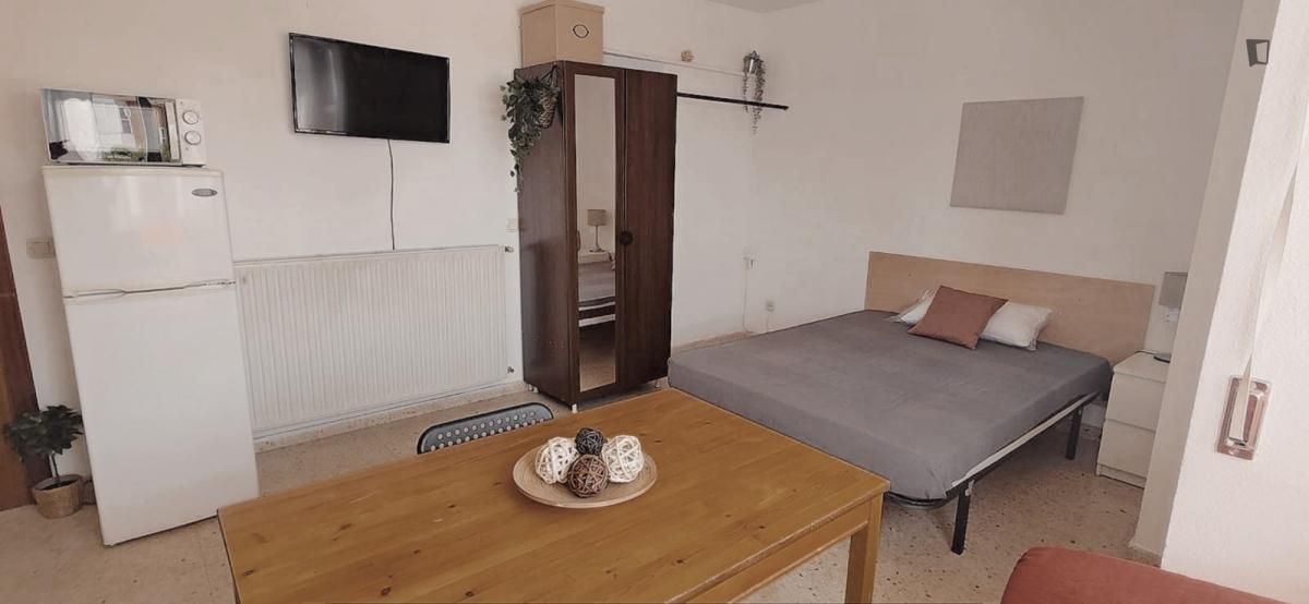 Apartment for share in Palomeras Bajas