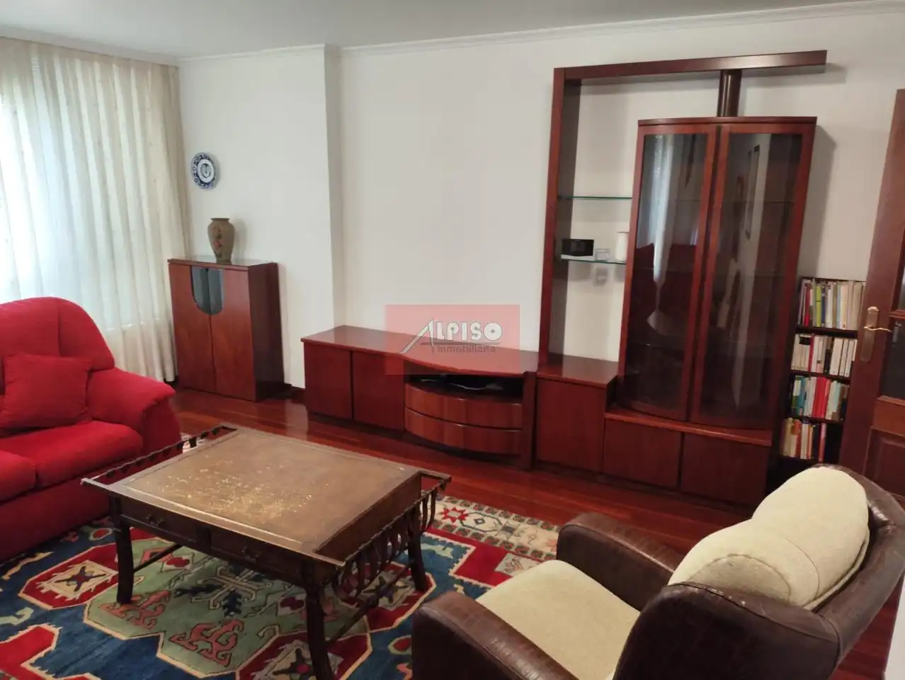 Sala d'estar de Pis de lloguer en Ourense Capital  amb Calefacció, Moblat i Balcó