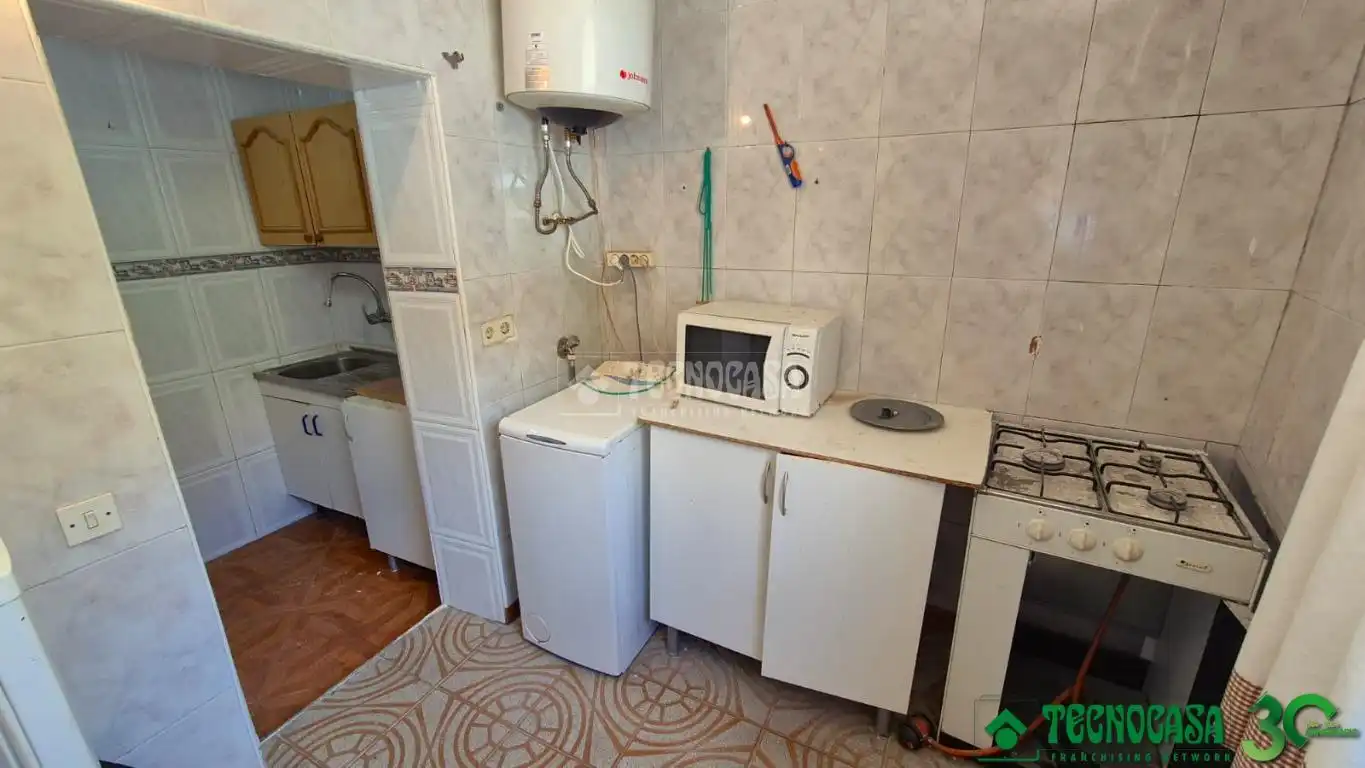 Cuina de Casa adosada en venda en Lanzahíta amb Aire condicionat i Calefacció