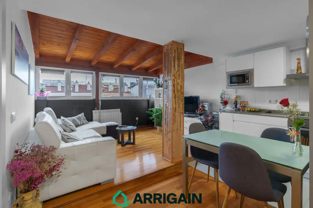 Penthouse with lift for sale in Amezketa