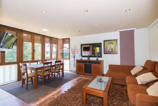 Sala d'estar de Casa o xalet en venda en A Guarda   amb Calefacció, Jardí privat i Parquet