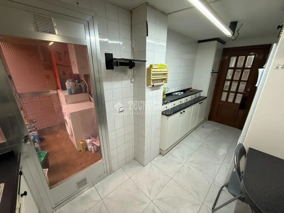 Cuina de Pis en venda en Guadalajara amb Aire condicionat, Calefacció i Terrassa