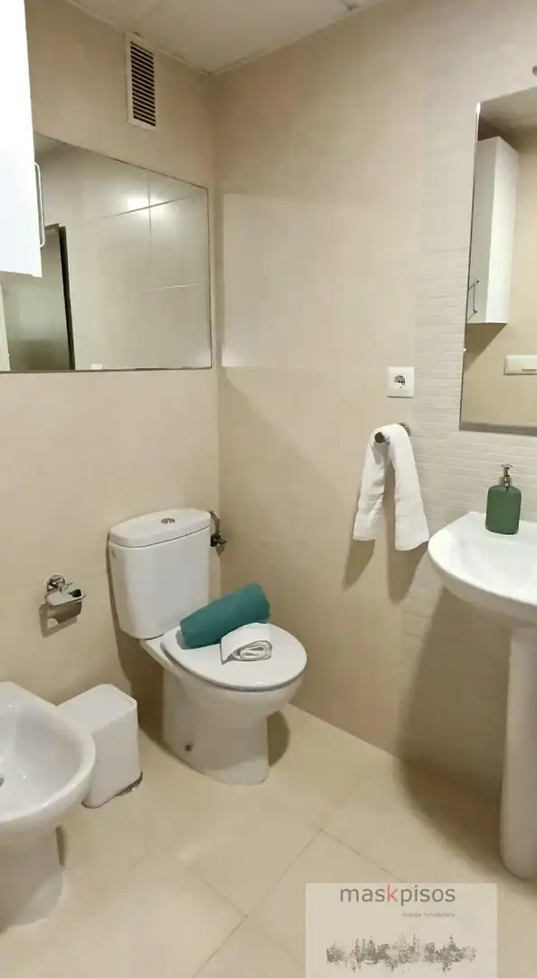 Bathroom of Flat for sale in Jerez de la Frontera