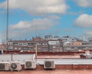 Vista exterior de Pis en venda en  Madrid Capital amb Calefacció