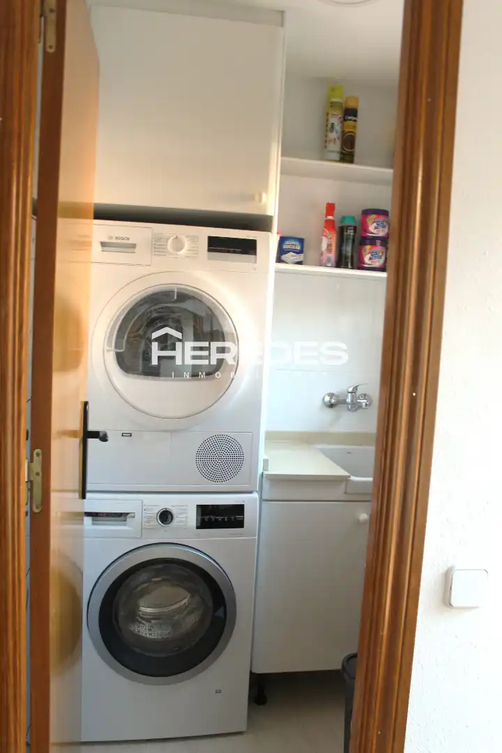 Dormitori de Casa o xalet en venda en Torrelles de Llobregat amb Aire condicionat, Calefacció i Jardí privat