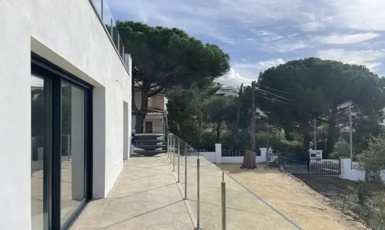 Terrassa de Casa o xalet en venda en Roses amb Aire condicionat, Calefacció i Jardí privat