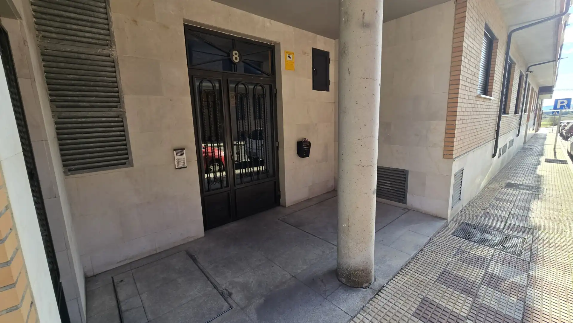 Flat for sale in Villaquilambre, León