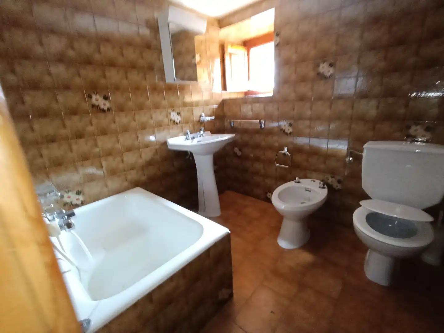 Bany de Casa adosada en venda en Valdeolea amb Jardí privat