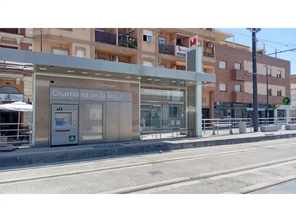 Vista exterior de Pis en venda en Churriana de la Vega amb Balcó
