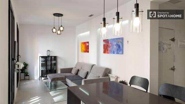 Piso en Alquiler en Ríos Rosas - Nuevos Ministerios