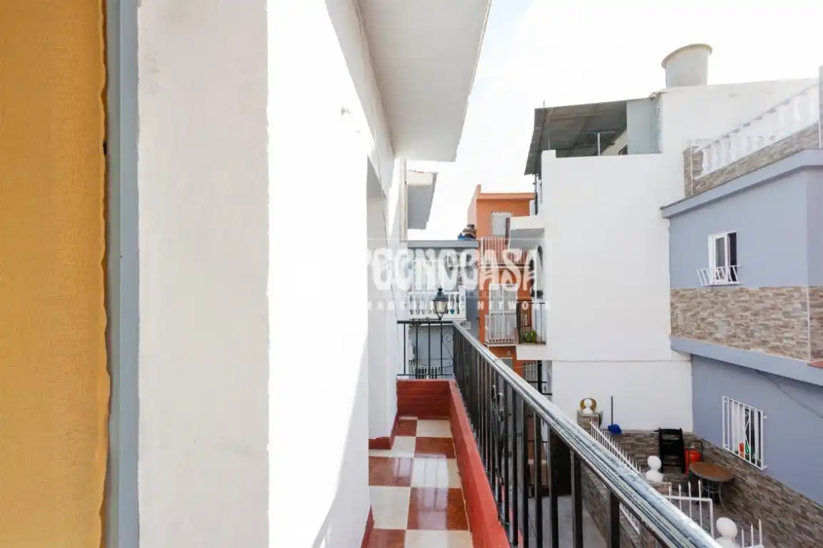 Dormitori de Casa o xalet en venda en Vélez-Málaga amb Terrassa i Balcó