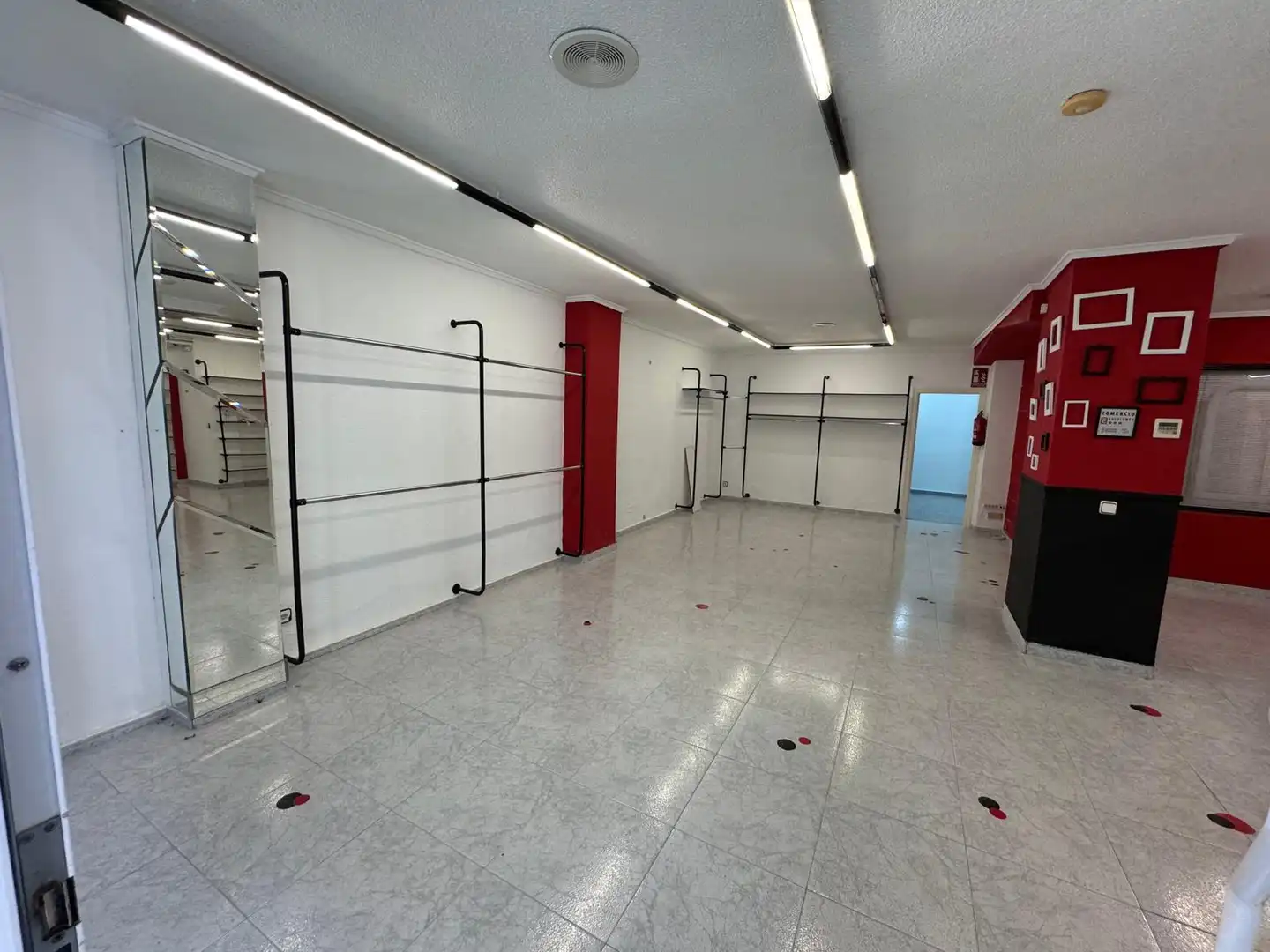 Local commercial à vendre à Avenida Alfonso XIII, imagen 2