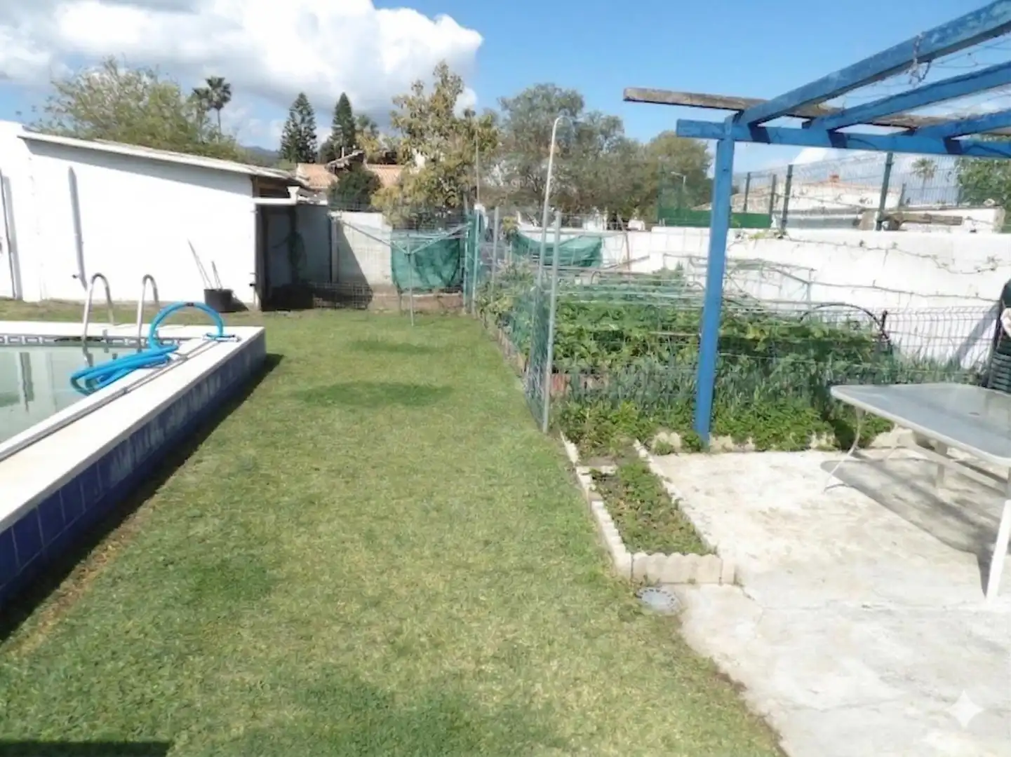 Garden of Houses for sale in Algeciras  with Air Conditioner, Private garden and Storage room