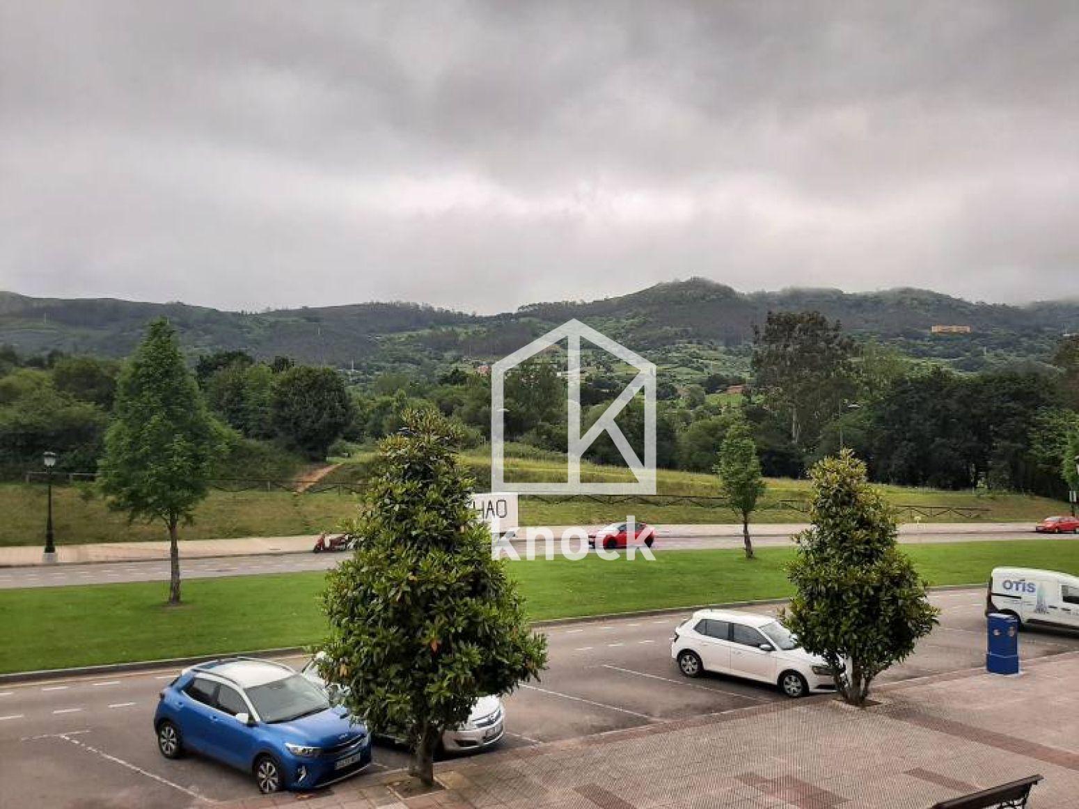 Flat for sale in Oviedo   with Heating, Private garden and Parquet flooring