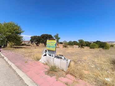 Wohnbaugrundstück zum Verkauf in Calle Urano 15