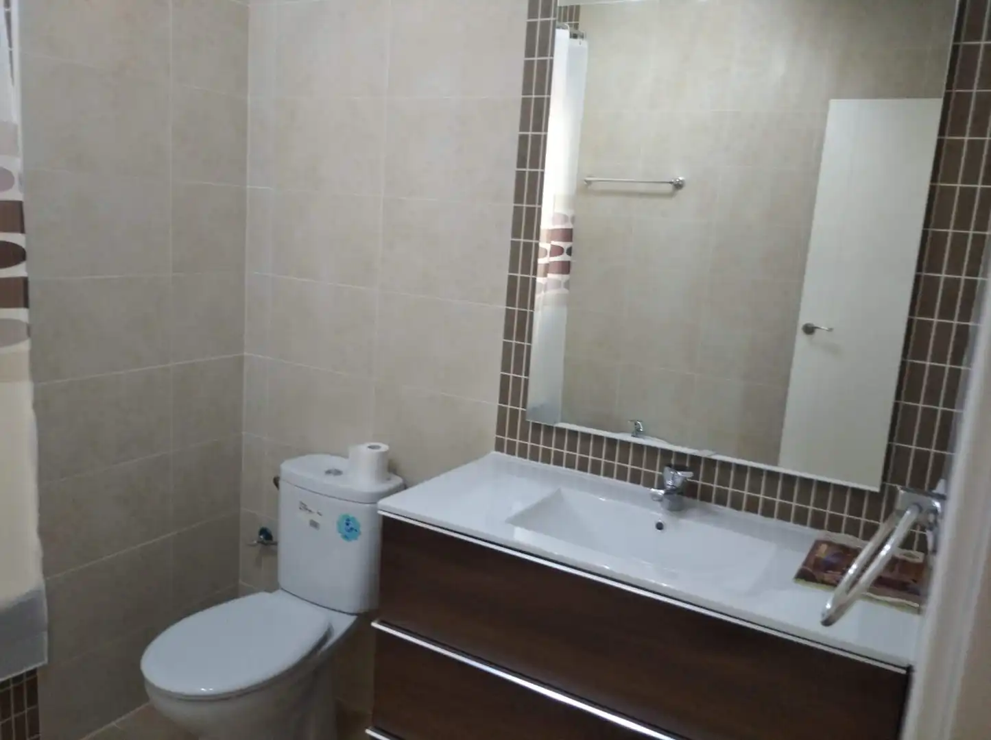 Bany de Pis en venda en Fuente Palmera amb Moblat