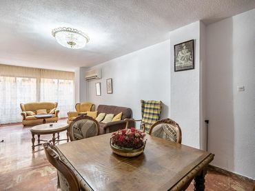 Piso con ascensor en venta en Camino de Ronda 25