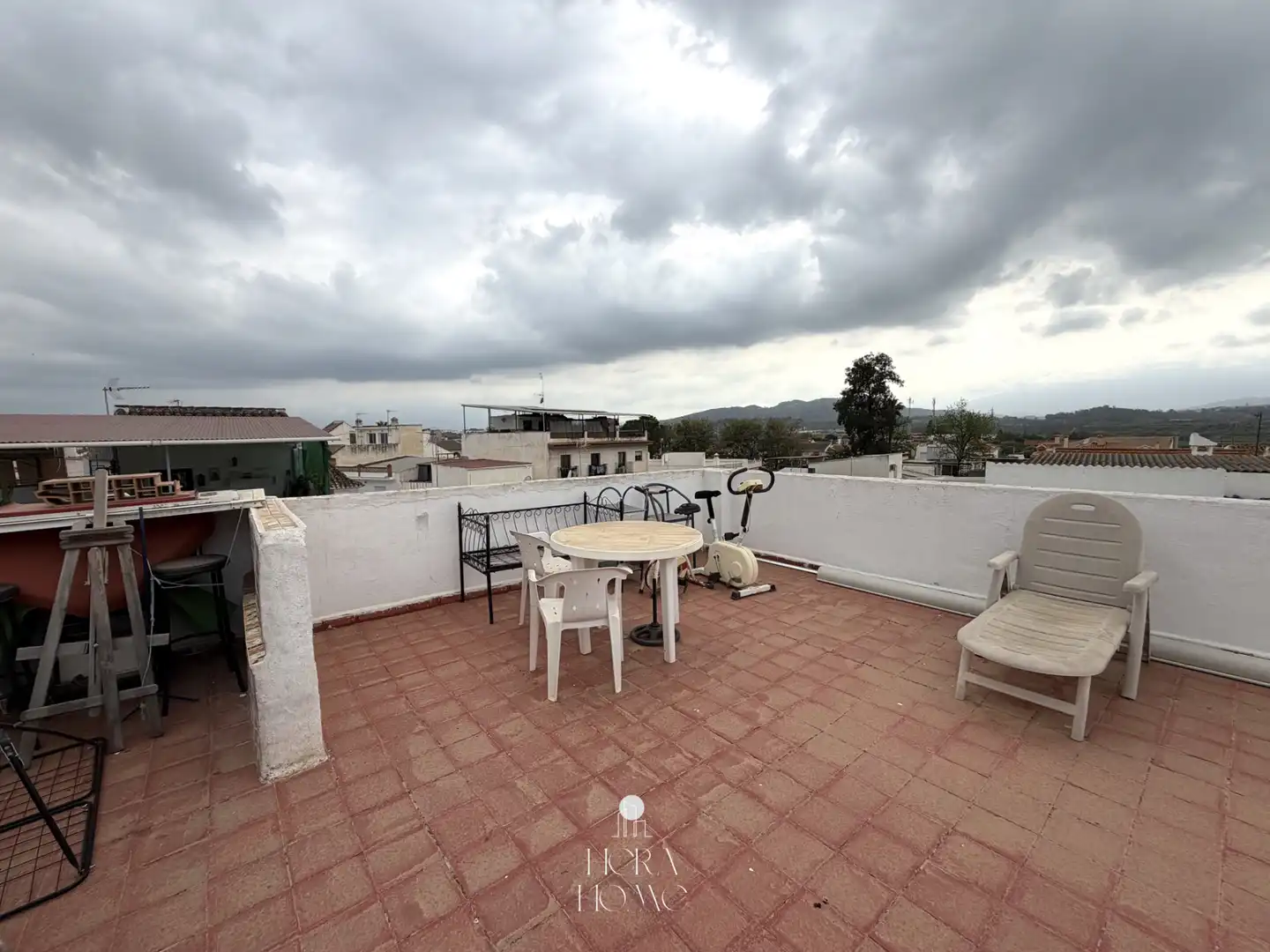 Terrassa de Casa adosada en venda en Pizarra amb Traster, Piscina i Moblat