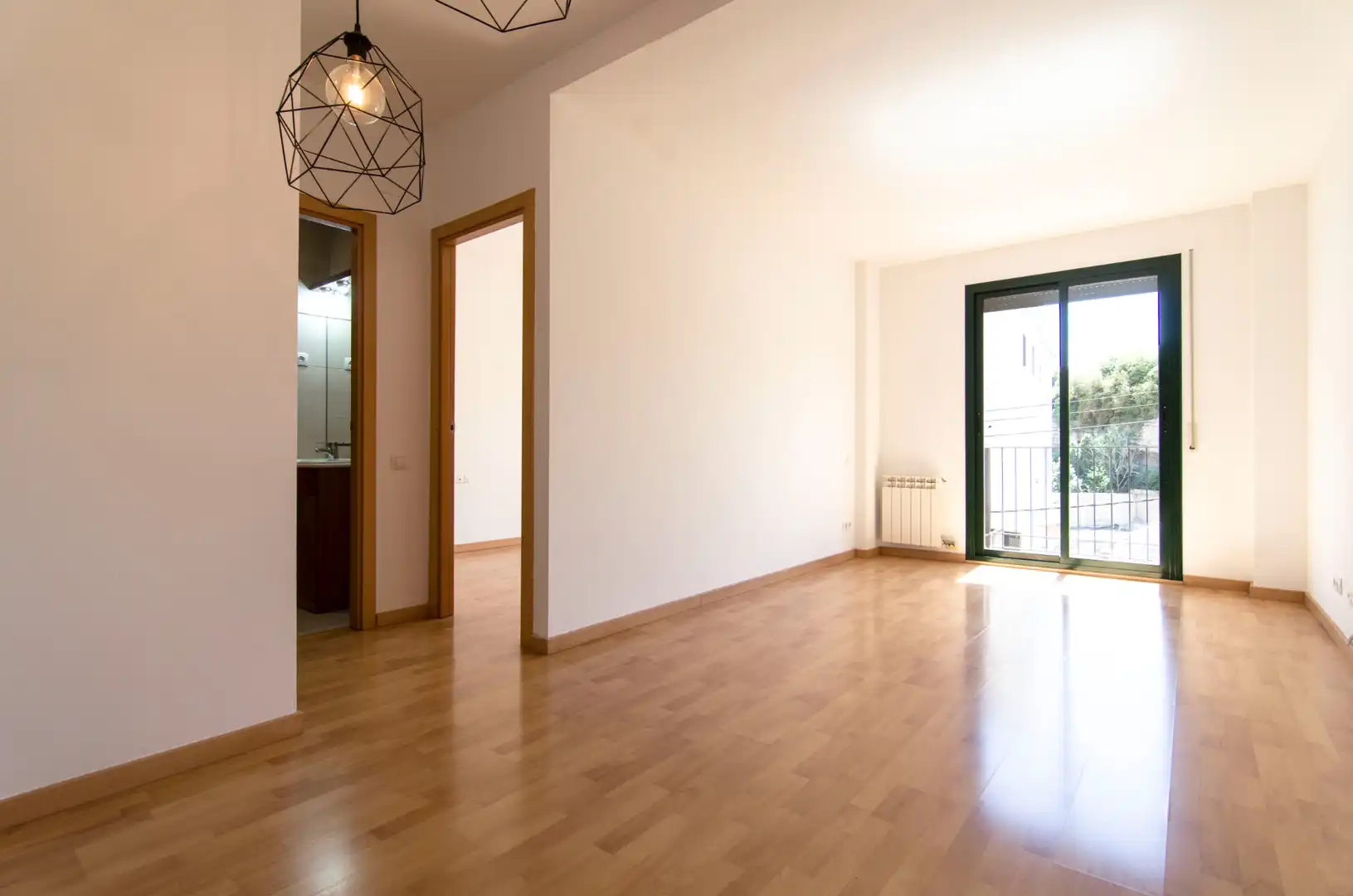 Flat for rent in Sallent  with Heating, Parquet flooring and Oven
