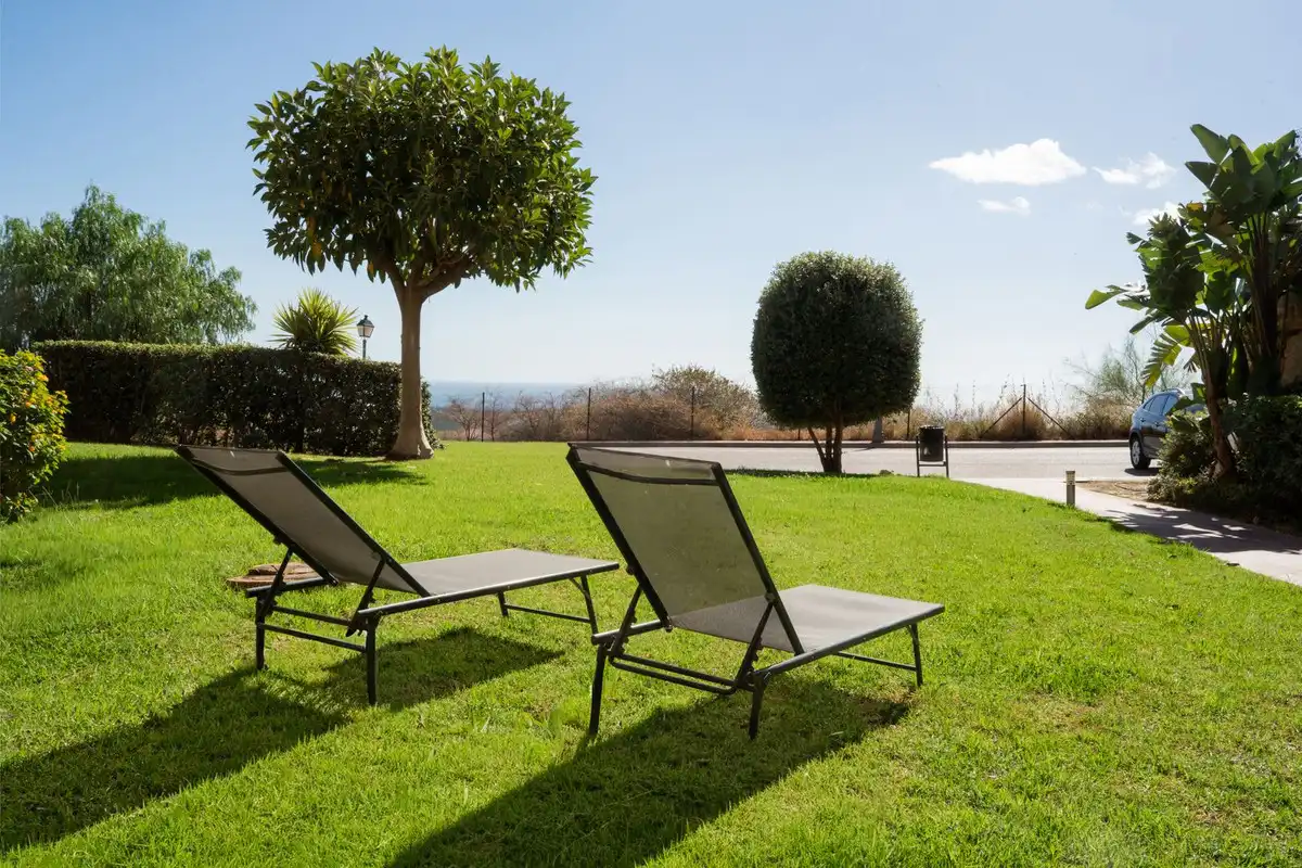 Terrassa de Planta baixa en venda en Benahavís amb Aire condicionat, Jardí privat i Terrassa