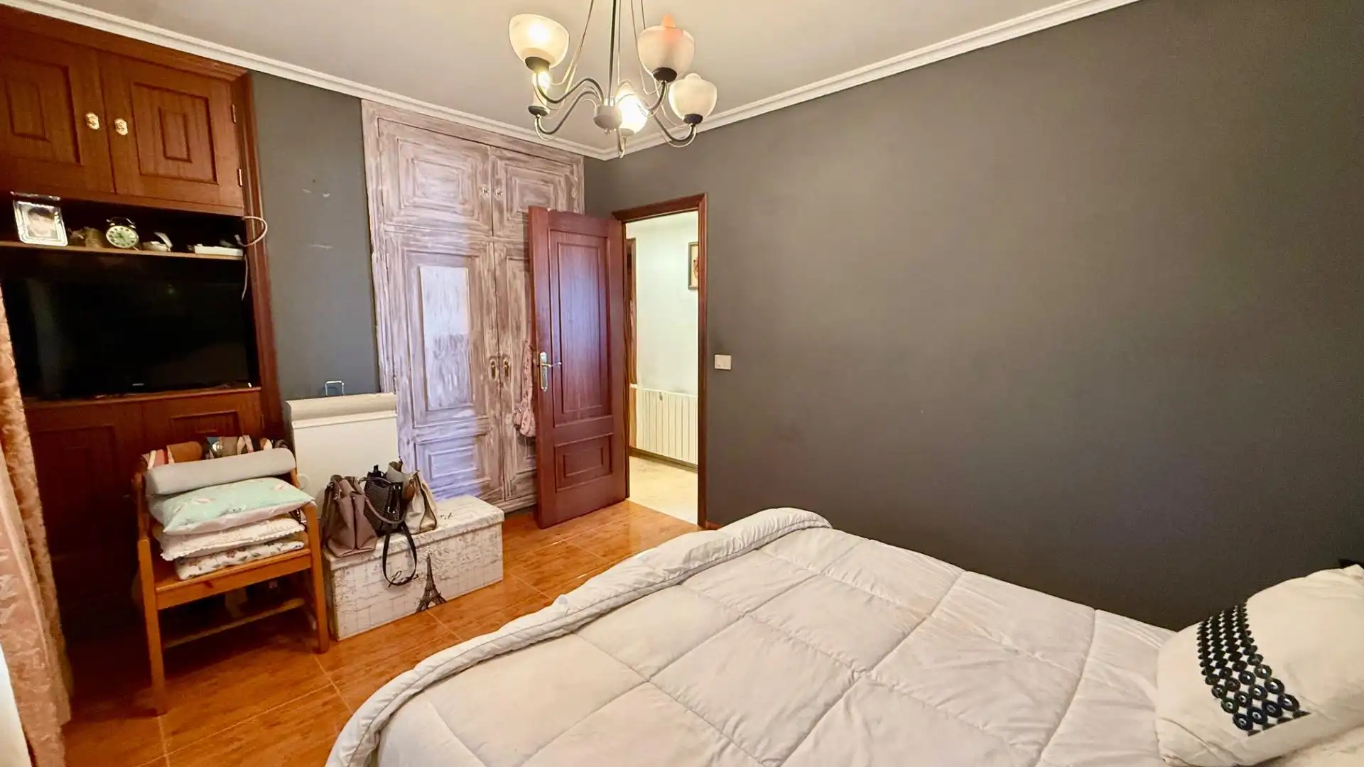 Dormitori de Casa o xalet en venda en O Carballiño   amb Calefacció, Jardí privat i Terrassa