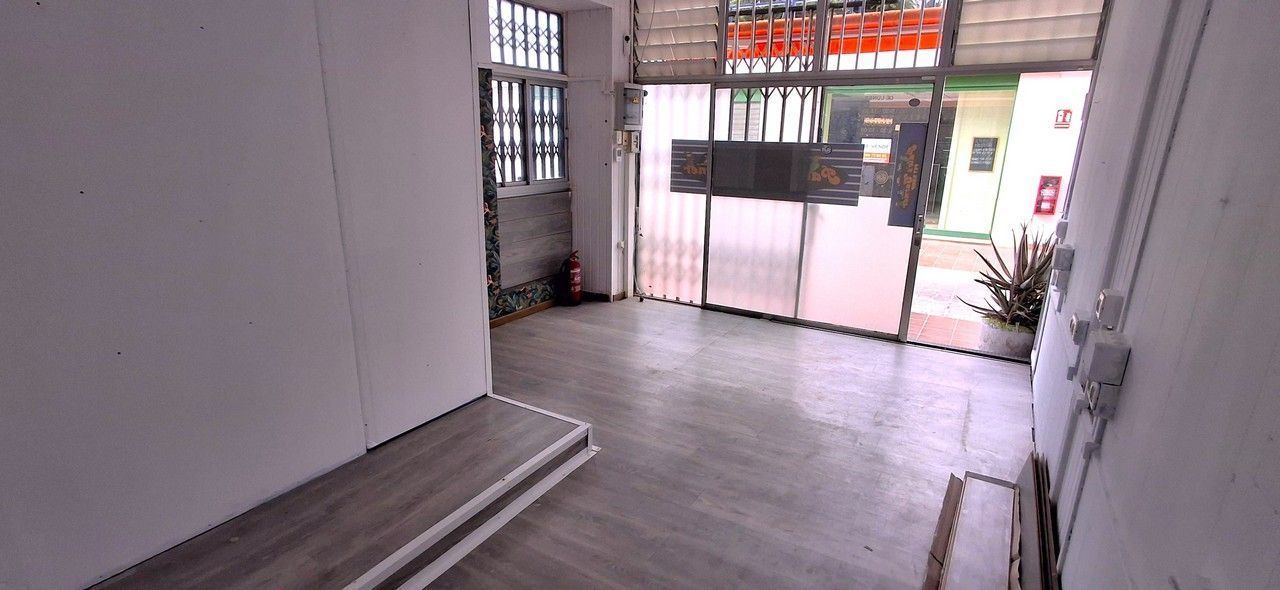 Premises for sale in Arona