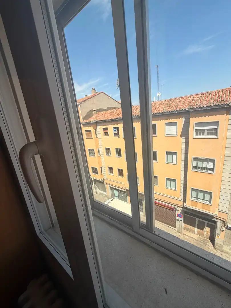 Vista exterior de Piso en venta en Ávila con Calefacción