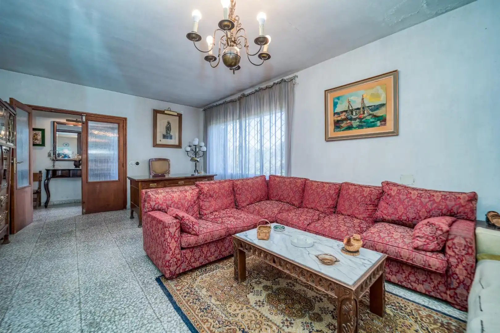 Sala d'estar de Casa o xalet en venda en San Lorenzo de El Escorial amb Jardí privat i Piscina