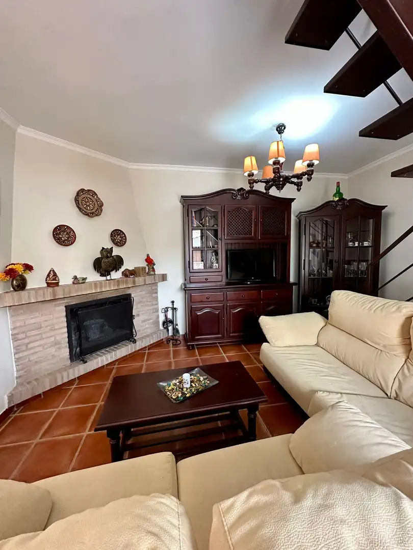 Sala de estar de Casa o chalet en venta en Grazalema con Amueblado y Balcón