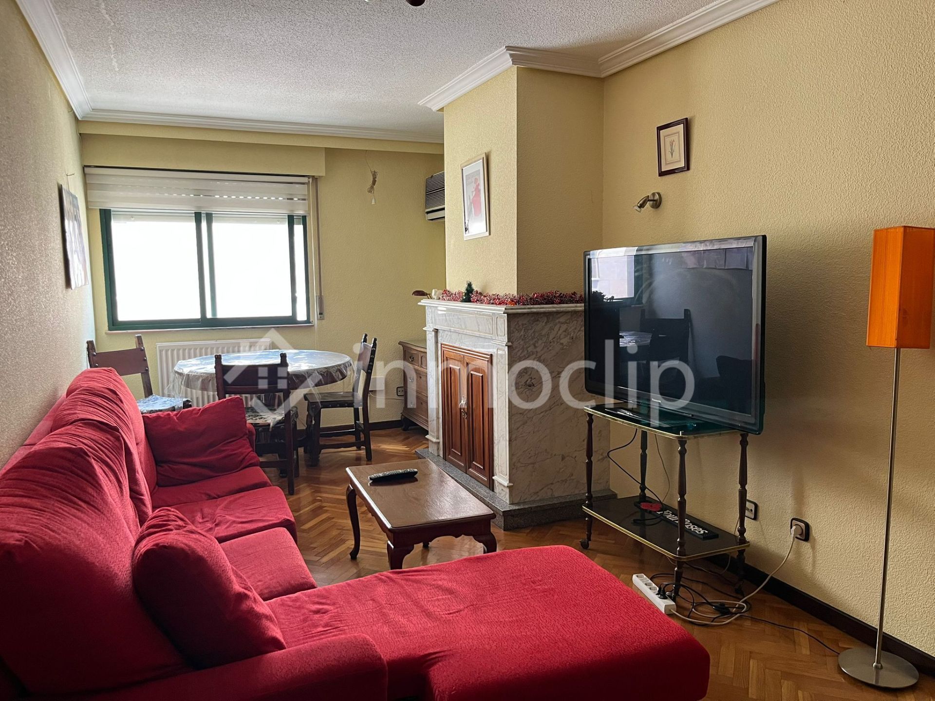 Living room of Attic to rent in Salamanca Capital  with Heating, Terrace and Furnished