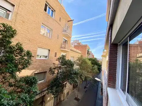 Außenansicht von Wohnung zur Miete in Barcelona mit Klimaanlage, Heizung und Ofen