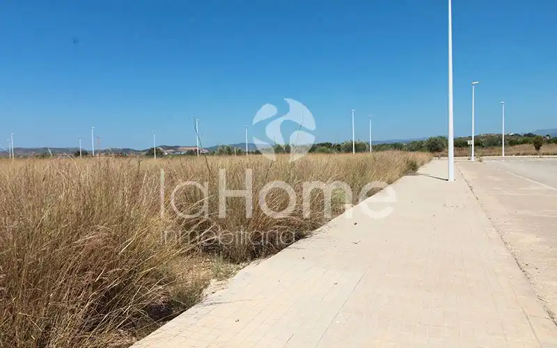Terreny industrial en venda en Llíria