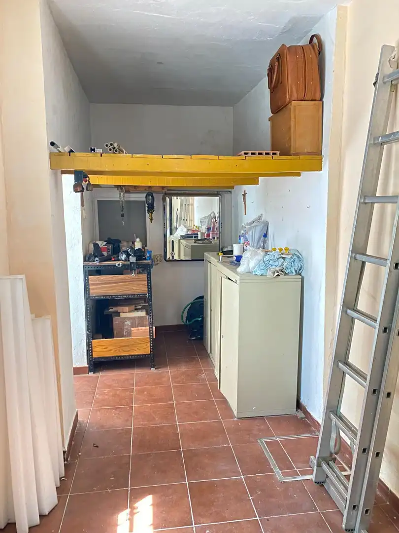 Casa adosada en venda en Camas amb Aire condicionat, Terrassa i Balcó