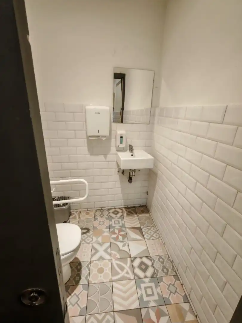 Business premises for transfer in Nucli Urbà, imagen 30