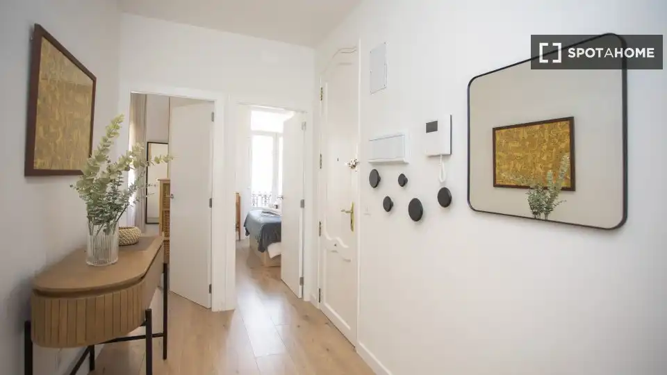 Piso con terraza en alquiler en L'Eixample, imagen 17