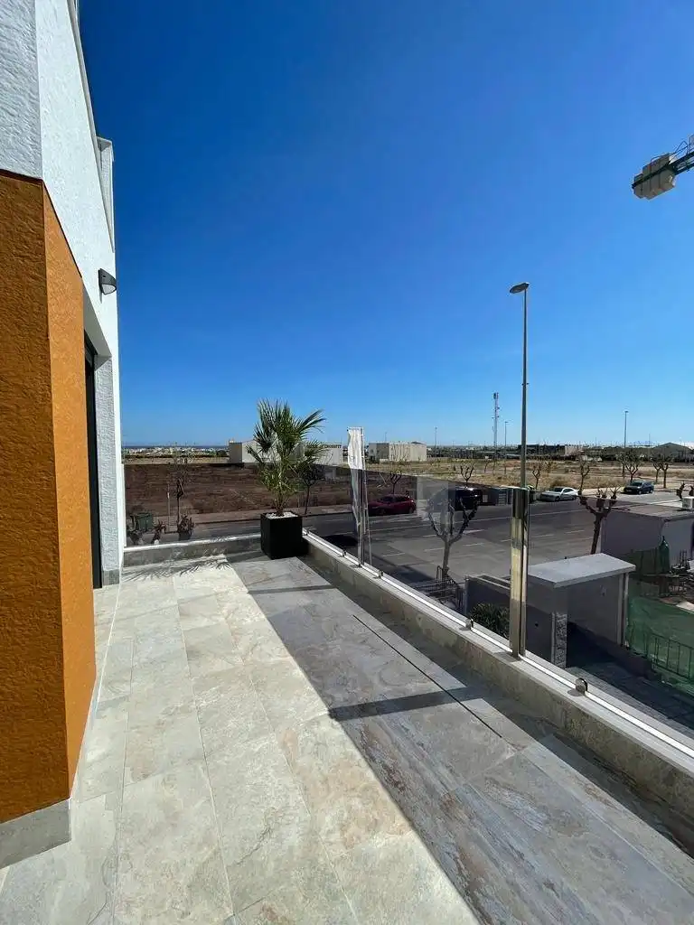 Baixos amb piscina en venda a Pilar de la Horadada ciudad, imagen 4