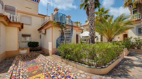 Foto 2 de Casa adosada en venda a Calle la Sagra, 128, Los Balcones - Los Altos, Alicante