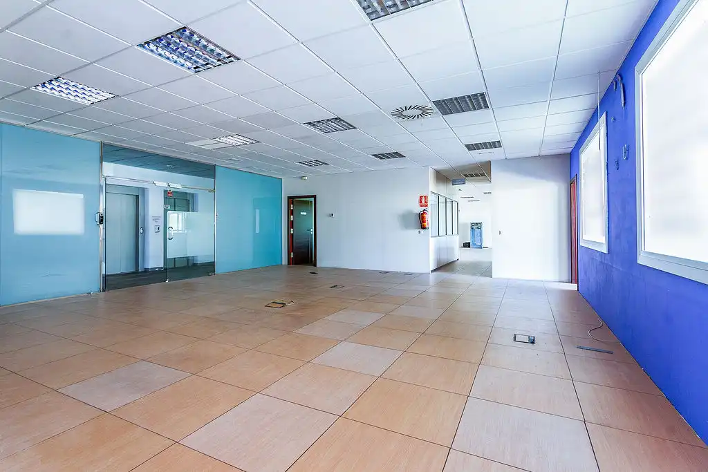 Business premises for sale in Av Vía Láctea, imagen 7