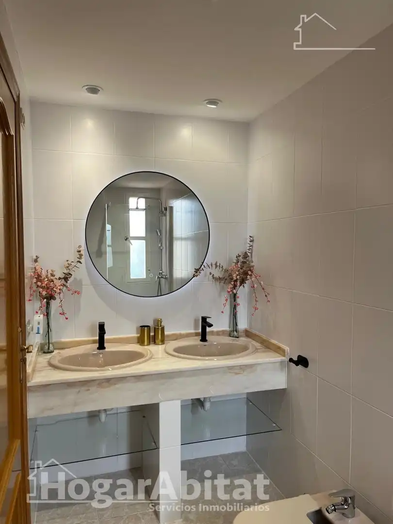 Baño de Casa adosada en venta en Almazora / Almassora con Aire acondicionado, Calefacción y Terraza