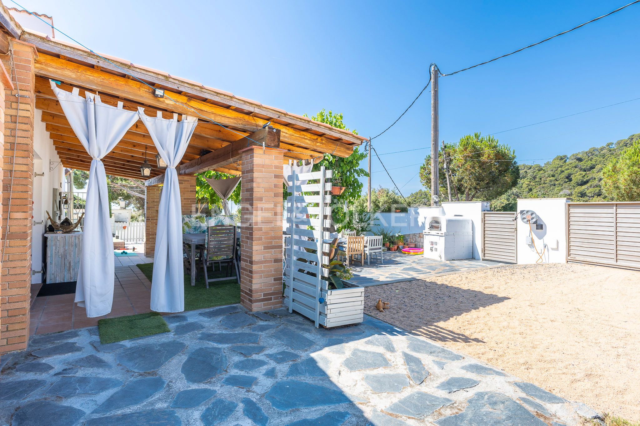 Vista exterior de Casa o chalet en venta en Sant Cebrià de Vallalta con Aire acondicionado, Calefacción y Jardín privado