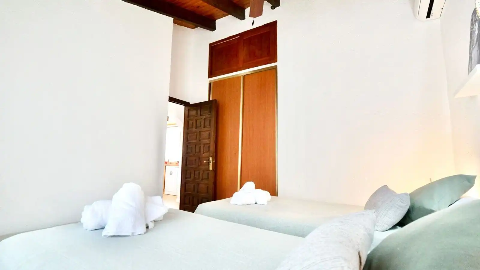 Habitación de Casa o chalet en venta en Dénia con Aire acondicionado, Calefacción y Jardín privado