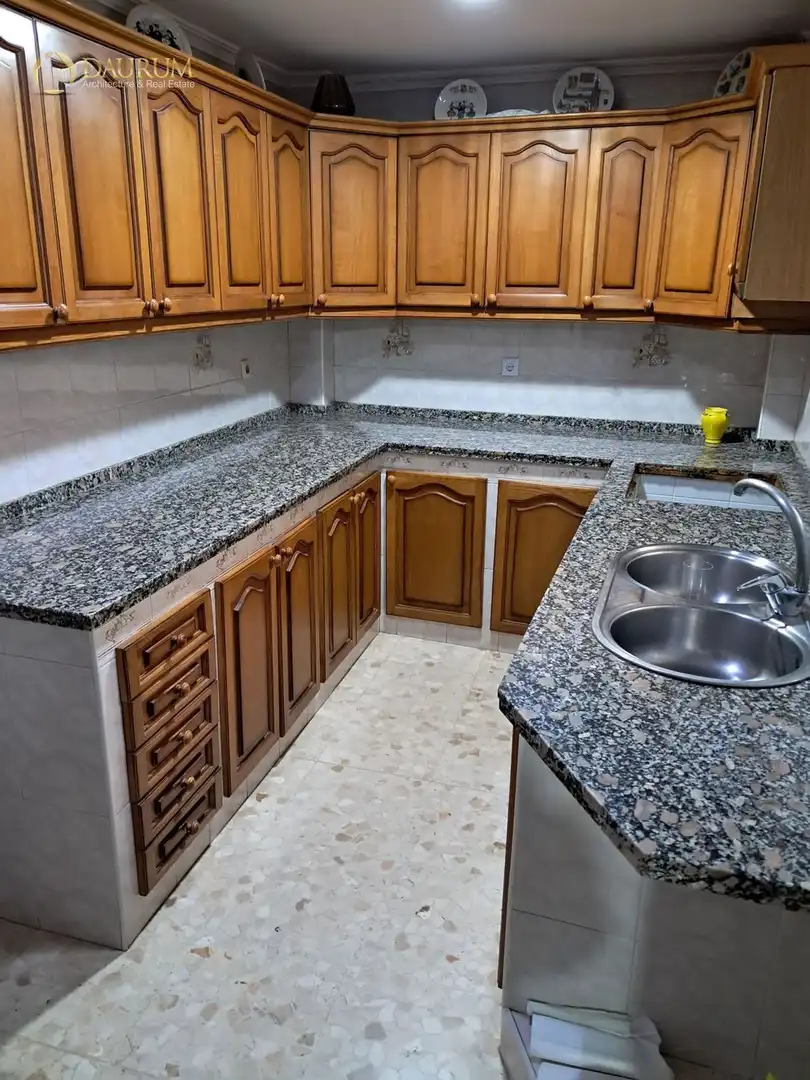 Cuina de Dúplex en venda en Sevilla amb Aire condicionat, Calefacció i Terrassa